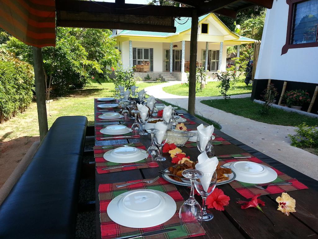 Zanboza Guesthouse 라디게 외부 사진